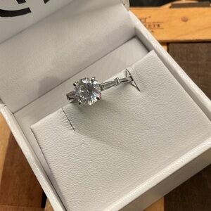 Cubic zirconia ring